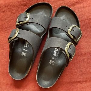 Birkenstock’s- BLACK ARIZONA BIG BUCKLE
